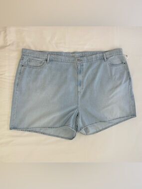 NWT Old Navy Women's Curvy High-Waisted Baggy Jean Shorts 5", Plus Size 30